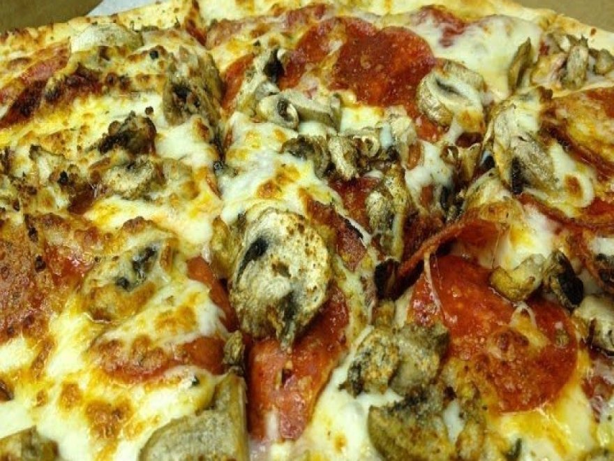 Pino's Pizza