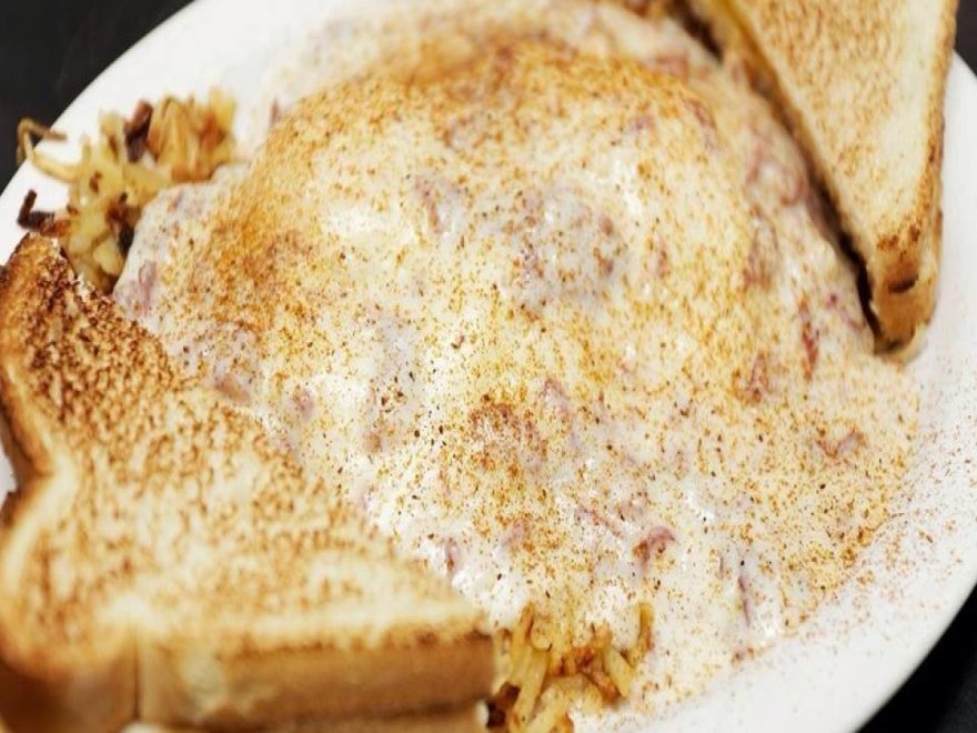 Satellite Breakfast Restaurant and Pool Bar