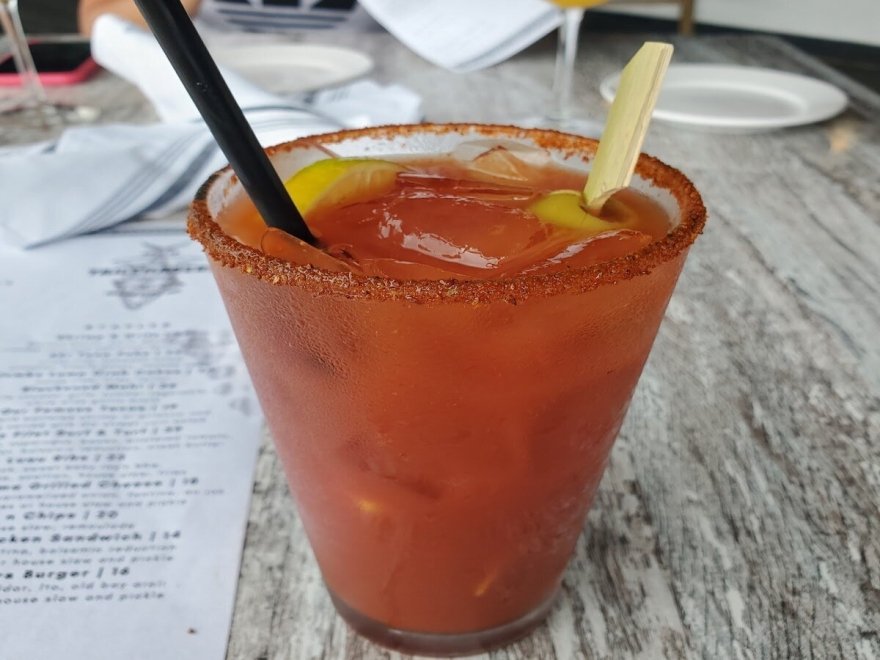 Tailchasers Restaurant & Dock Bar