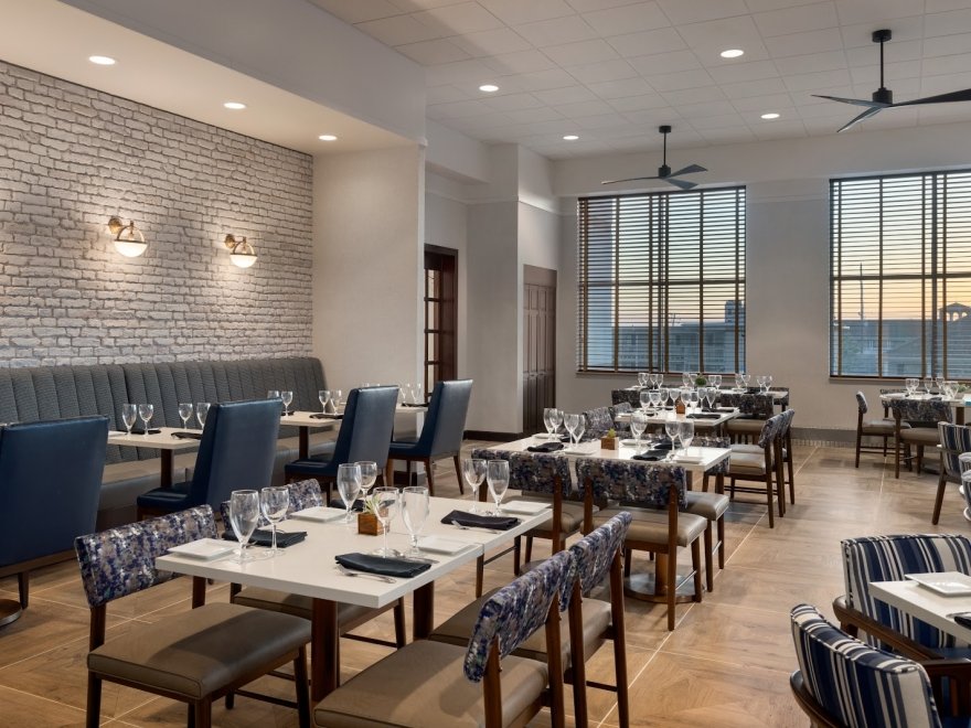 Coral Reef Restaurant & Bar